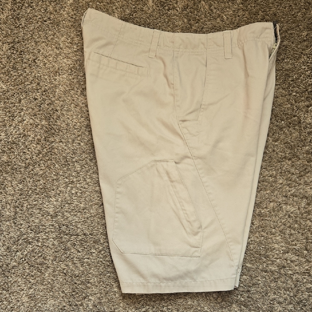 Burnside Vintage Y2K Classic Beige Cargo Shorts for Men Size 32 Waist - Picture 4 of 6